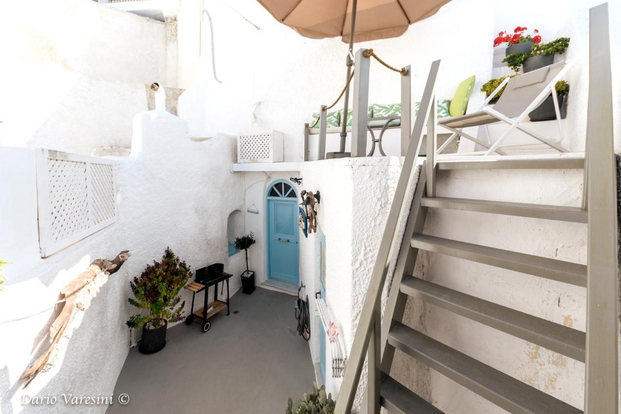 Villa Santorinian Lava House à Pýrgos Extérieur photo